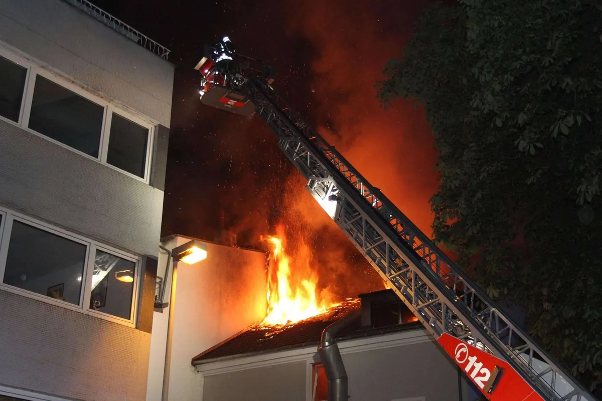 Explosion erschüttert Kölner Café: Mögliche Verbindung zur organisierten Kriminalität