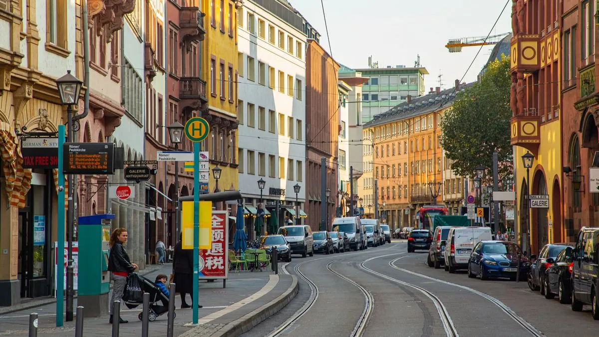 Frankfurter Bäckerei setzt umstrittene Maßnahme gegen "Herumlungernde" ein