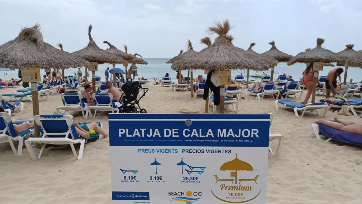 Mallorca plant Reduzierung von Strandliegen wegen "Strandsterbens"