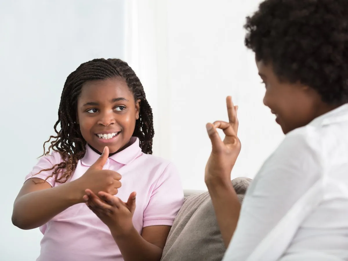 Gebärdensprache: Schlüssel zur Kommunikation für gehörlose Kinder