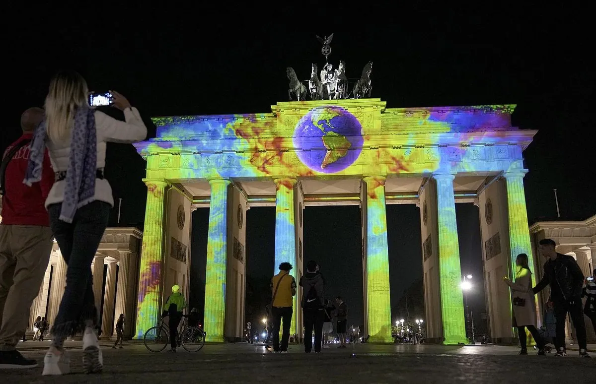 berlins-lichterfest-20-jahre-festival-of-lights-erleuchtet-die-hauptstadt