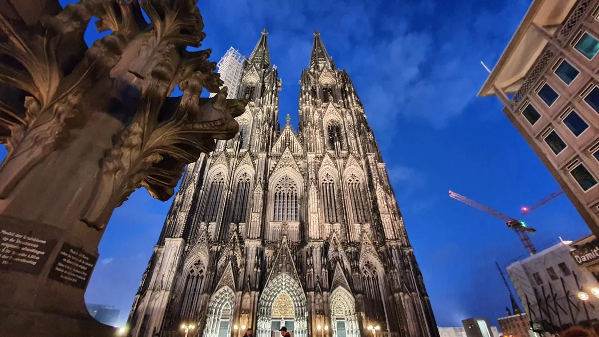 kolner-dom-millioneneinnahmen-und-steigende-besucherzahlen