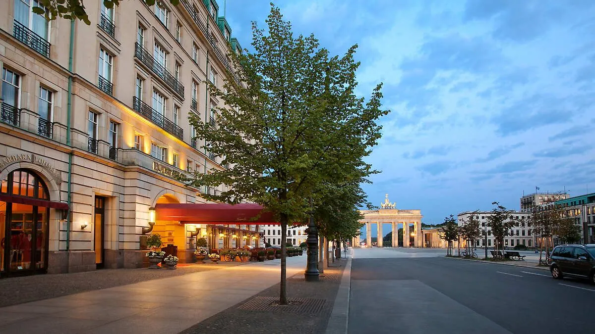 Fragwürdige Geschäfte im Berliner Luxushotel Adlon aufgedeckt