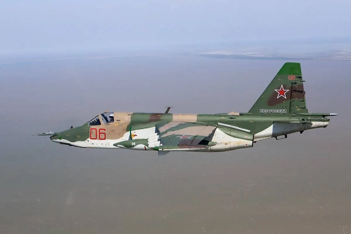 russische-flugabwehr-schiesst-versehentlich-eigenen-jet-ab--2