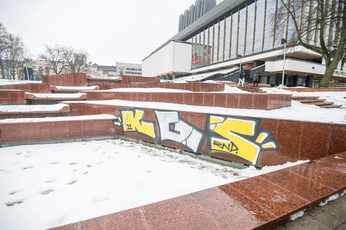 Brandstiftung und Vandalismus verwüsten Hamburger Gymnasium