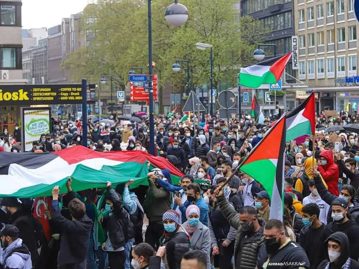 Berliner Bezirksbürgermeister fordert härteres Vorgehen bei Demos