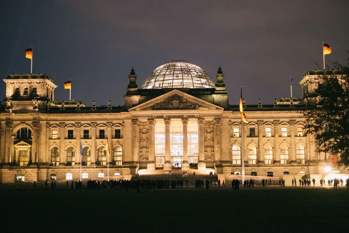 Deutschlands politische Landschaft: Neue Wahlen bringen überraschende Wendungen