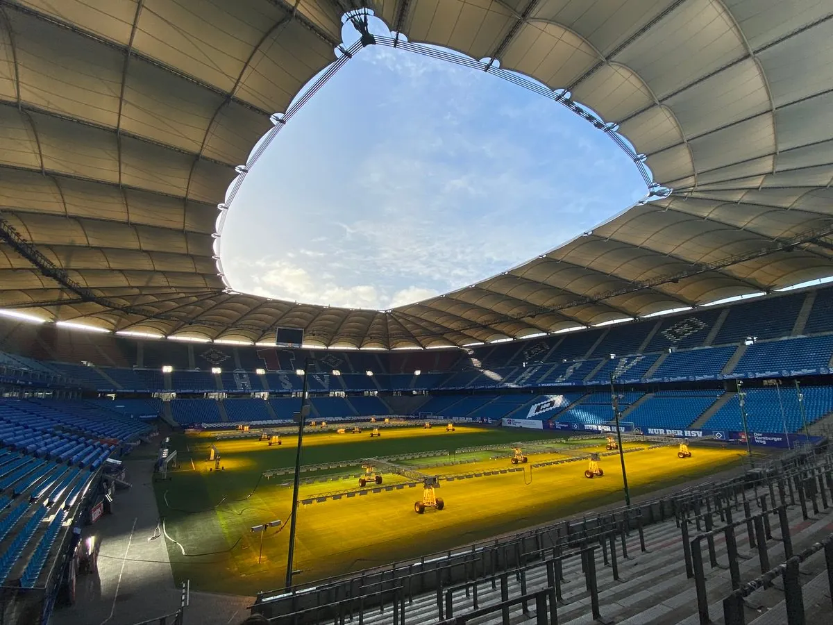 HSV-Drama: Ex-Stadionsprecher kritisiert Trainerwechsel und fordert neue Strategie