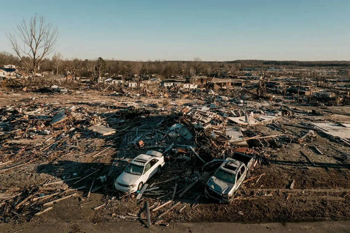 Sturm "Telse" verursacht chaos: Umgestürzte Bäume auf Bremer Weihnachtsmarkt